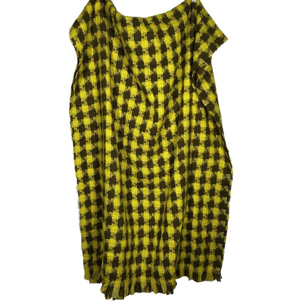 Maeve Anthropologie Blanket Wrap Scarf Yellow Gray Houndstooth Plaid Fringe - Picture 2 of 7